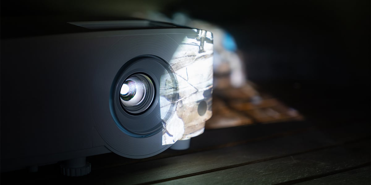 https://728015.fs1.hubspotusercontent-na1.net/hubfs/728015/MediaTek%20Assets/Images/Blog/MediaTeks%20Advanced%20SoCs%20Power%20Smart%20Projector%20Portability.jpg